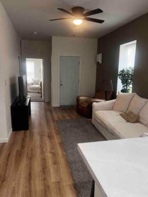 Renovated 3 bedroom for Professionals